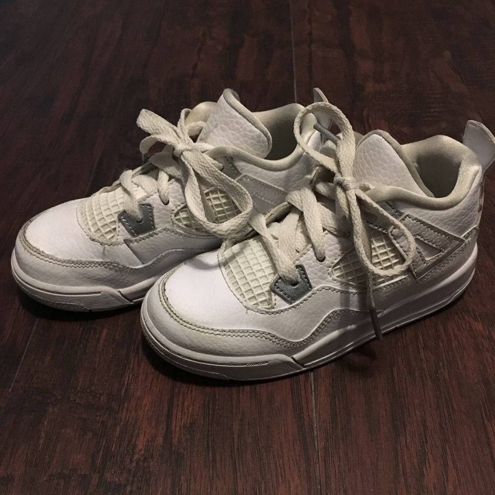 White Jordan Retro 4's size 10C